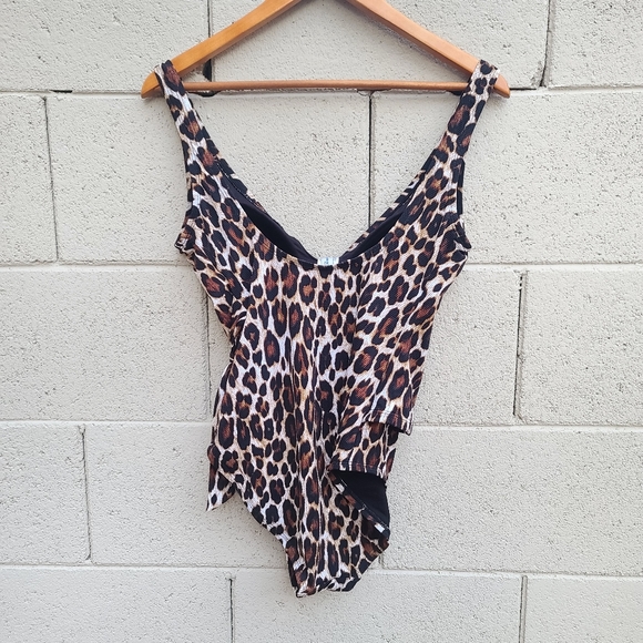 Tommy Bahama | Tropi-Cat Wrap Front One-Piece Swimsuit NEW Size 8 - Picture 8 of 8